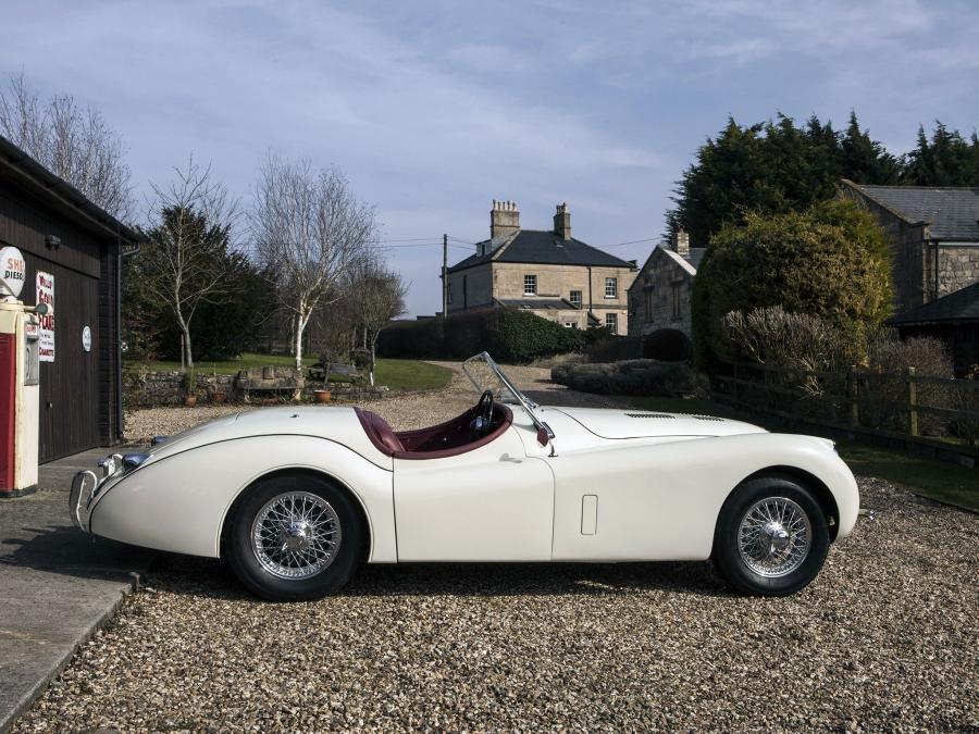  Jaguar XK120 Roadster 1950 года  (UK) (фото 14 из 16)